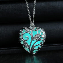 Load image into Gallery viewer, New Glow In The Dark necklace Chocker Hollow Heart Locket Glowing Stone Pendant Stainless Steel Chain Necklace For Women
